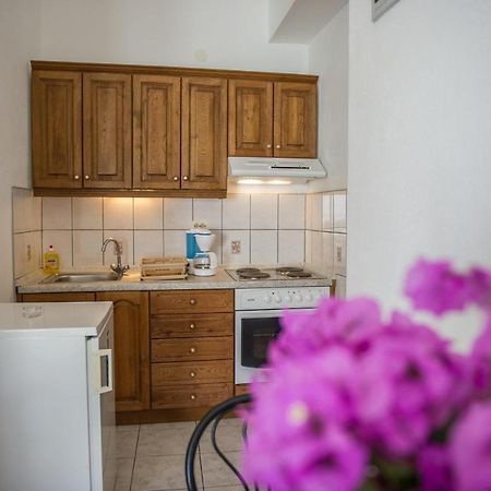 Apartments Skarpa 1601 Рогозница Екстериор снимка
