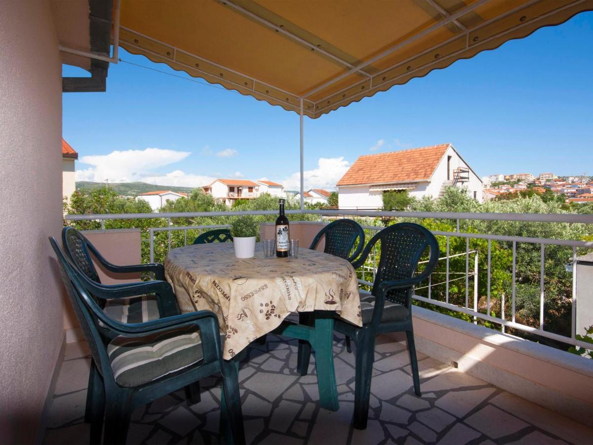 Apartments Skarpa 1601 Рогозница Екстериор снимка