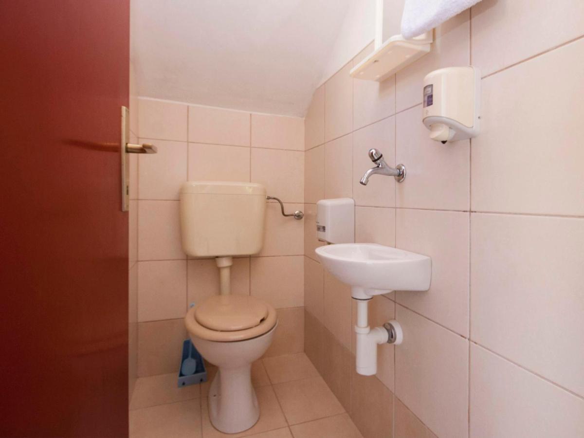 Apartments Skarpa 1601 Рогозница Екстериор снимка
